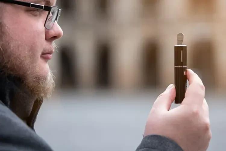 liquid e-zigarette fertig gemischt – Ratgeber zu Aromen, Nikotinstärken und sicherer Anwendung für Einsteiger