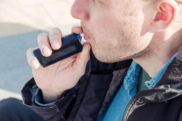 e zigarette gelbe zähne vermeiden – praktische Tipps zur Mundhygiene und Zahnarztberatung für Dampfer